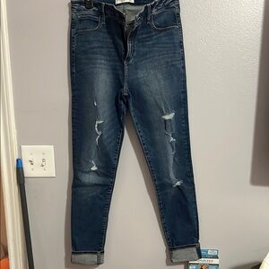 Abercrombie and Fitch Women's super skinny Jeans